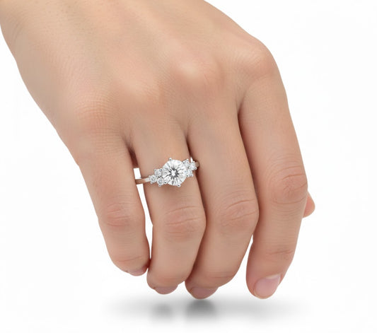 Harmonie Éternelle – Bague en Zircon Multi-Pierre