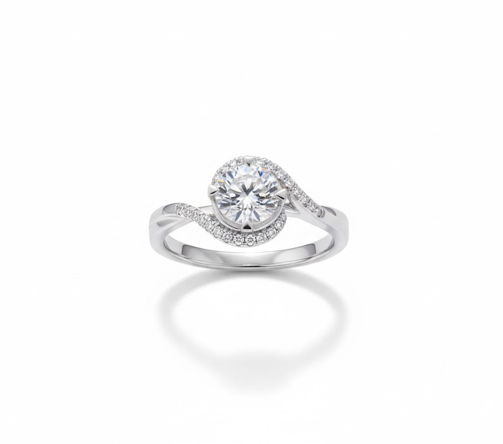 Étreinte Céleste – Bague Élégante en Zircon